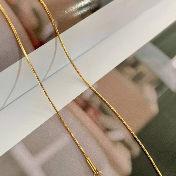 New 18K Minimalist Thin Gold Snake Chain Necklace, nice Necklace, cute Necklace - Picture 3 of 5